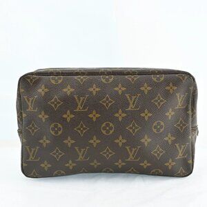 Auth LOUIS VUITTON Trousse Toilette 28 Monogram Cosmetics Pouch bsj340-121125